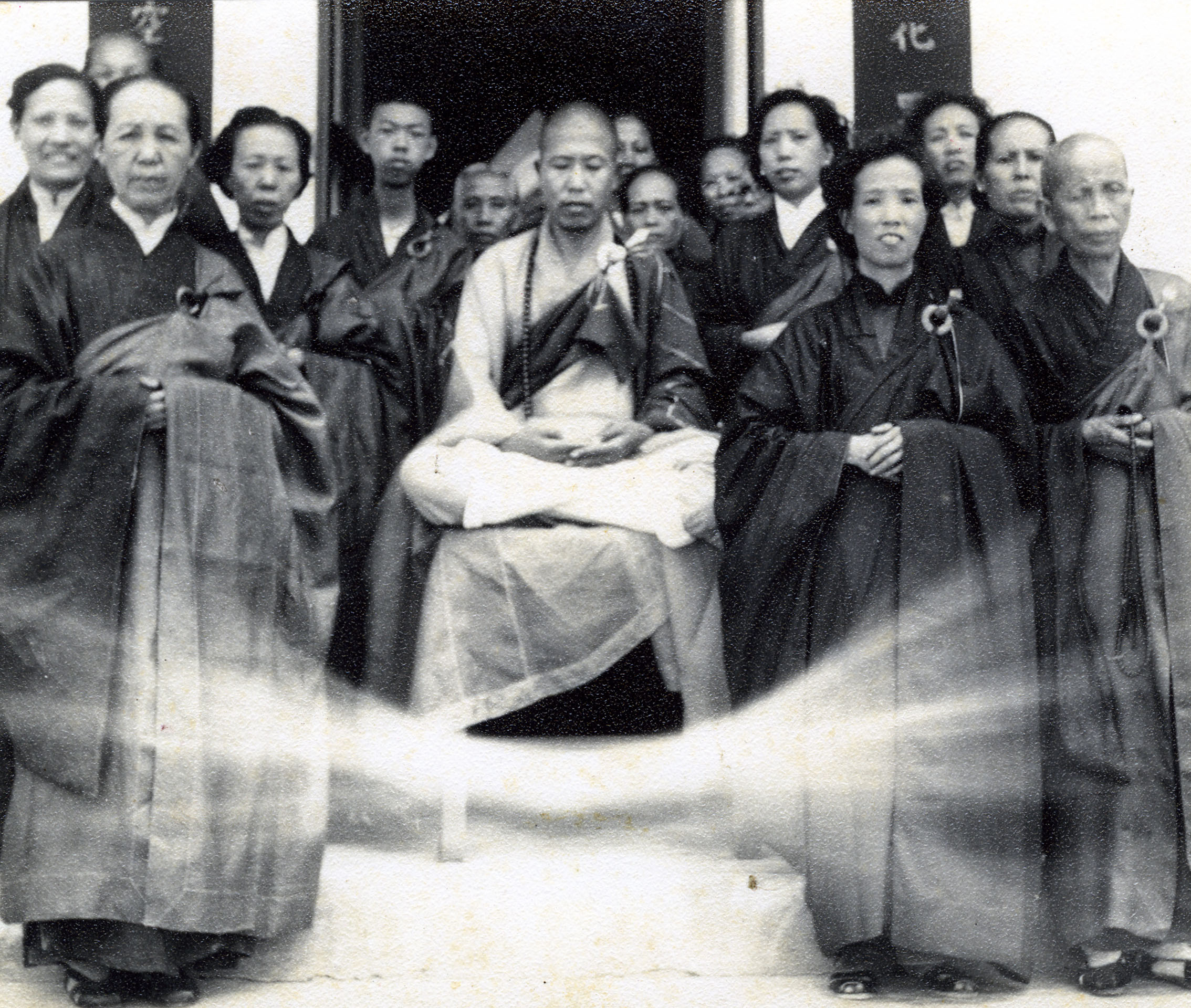 Ϻ׷˼ר2 - û ͷмIn Memory of the Venerable Master Hsuan Huan - Transformation of a Bodhisattva,